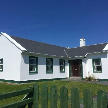 Trawmore Beach House Holiday home *